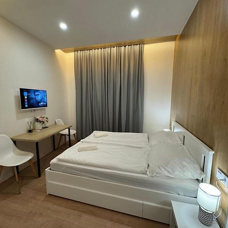 Zitna Downtown Apartments Praag Buitenkant foto