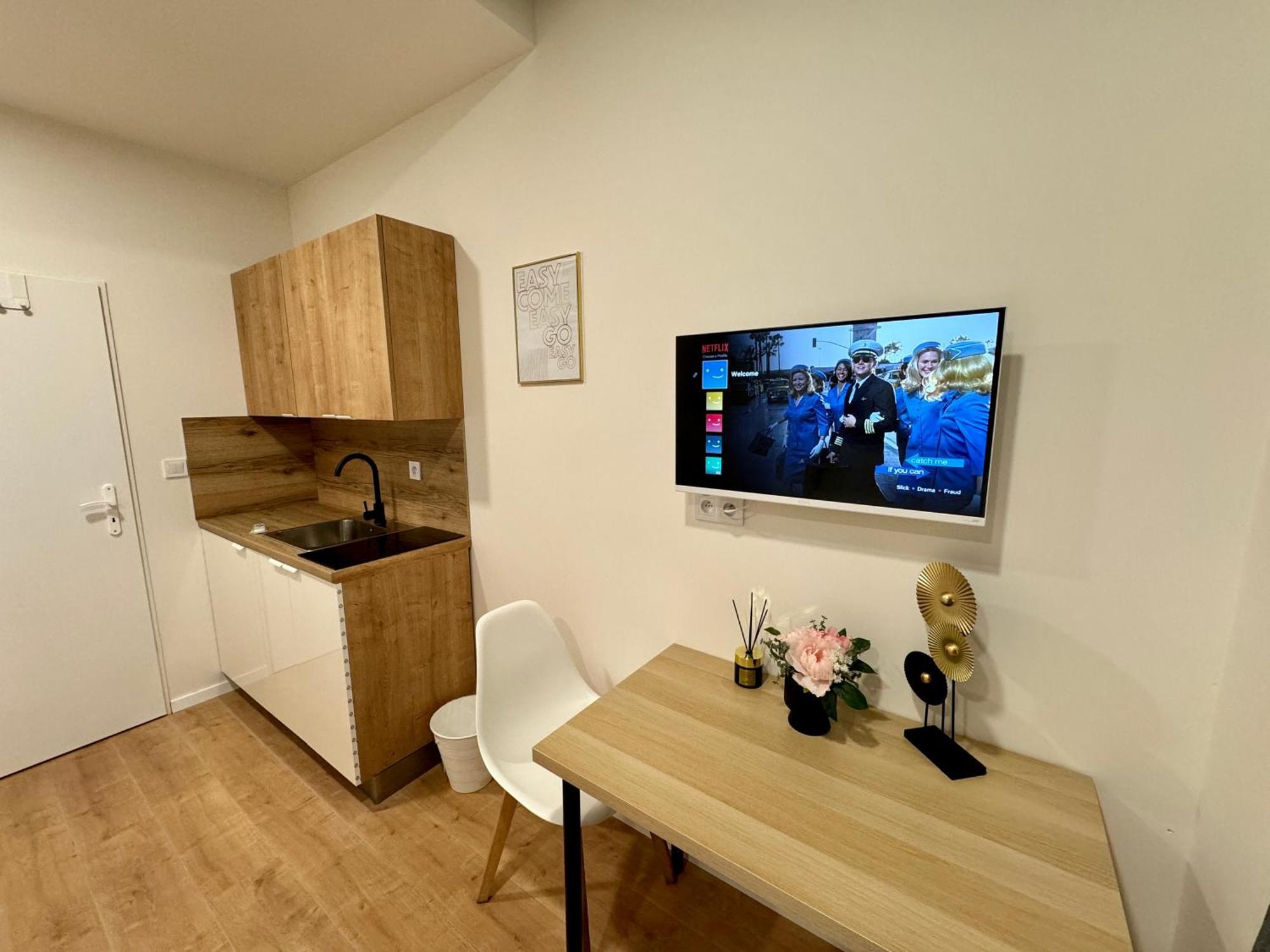Zitna Downtown Apartments Praag Buitenkant foto